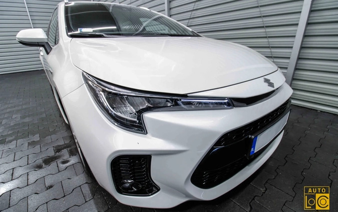 Suzuki Swace cena 93888 przebieg: 57000, rok produkcji 2020 z Ruda Śląska małe 562